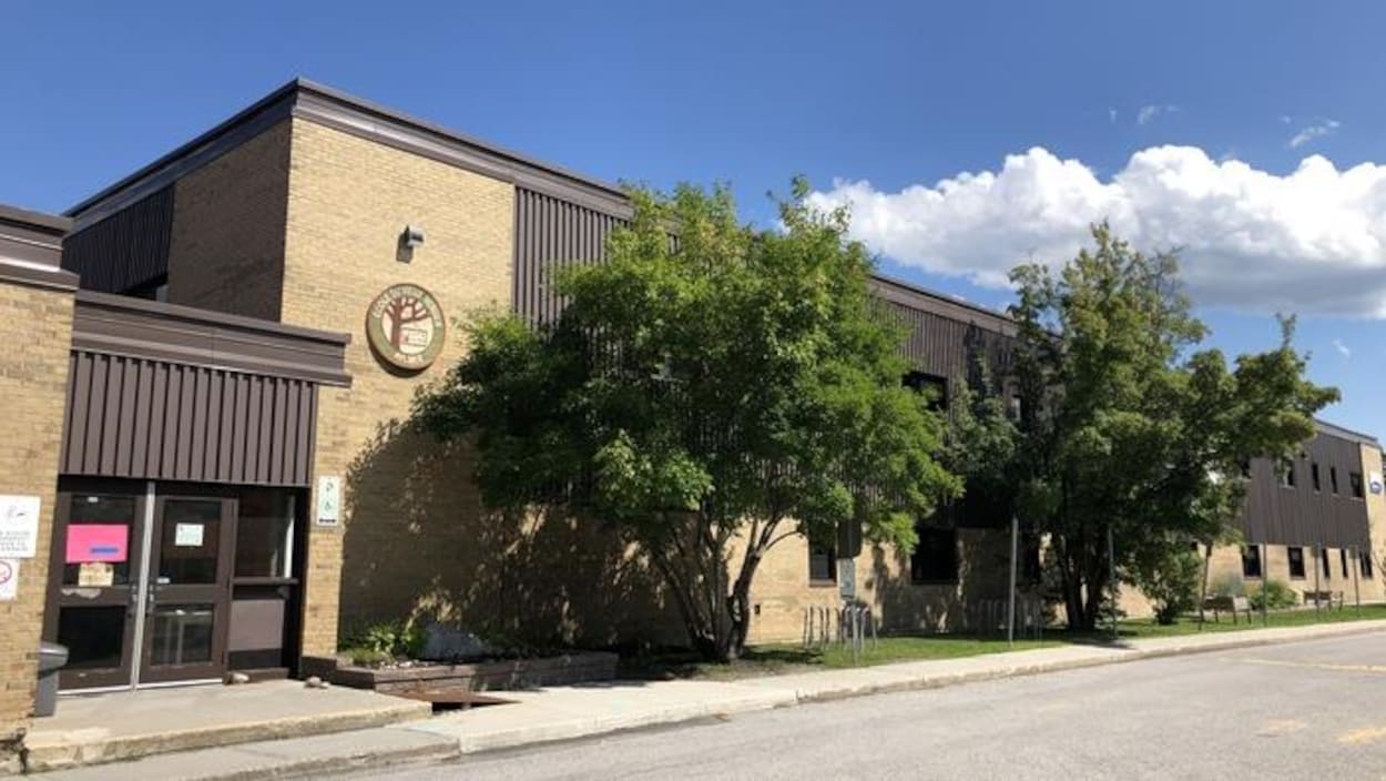 L'entrée de l'école du Vieux-Verger.