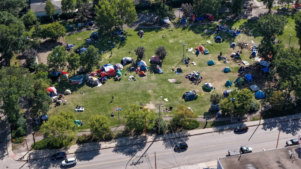 Itinérance et commerces, une cohabitation difficile