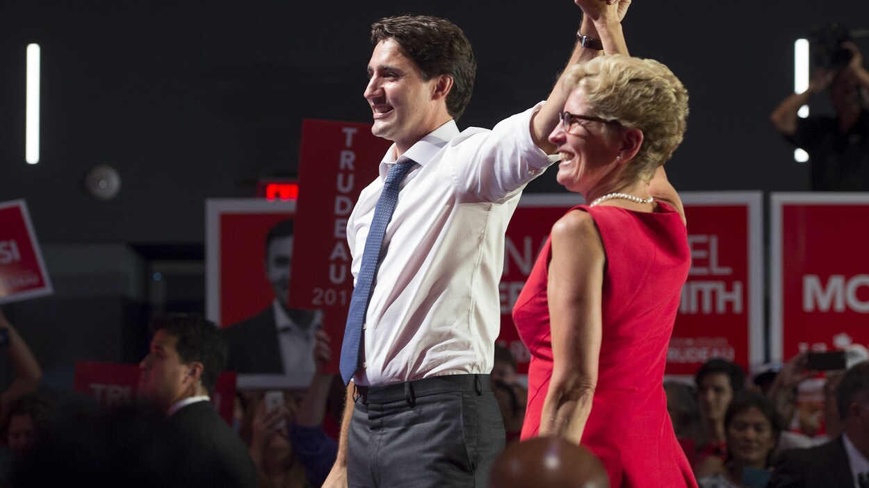 Kathleen Wynne a appuyé Justin Trudeau pendant la campagne électorale fédérale, en 2015.
