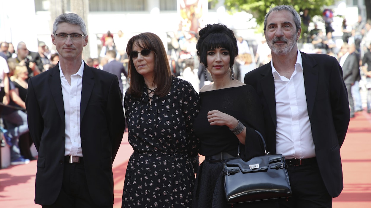 Fabrice Aragno, Nicole Brenez, Mitra Farahani, Jean-Paul Battaggia, collaborateurs de Jean-Luc Godard pour le film <i>Le livre d'image</i>.