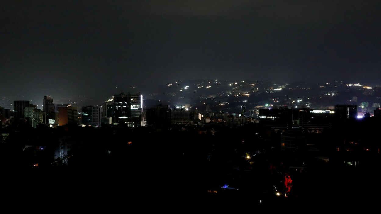 Vue de Caracas dans le noir.