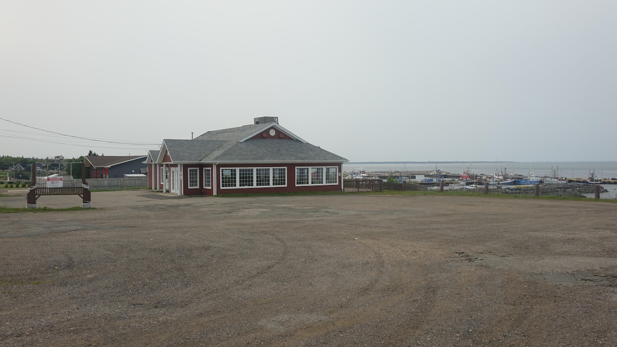 Caraquet achète le stationnement de l’ancien restaurant Le Caraquette