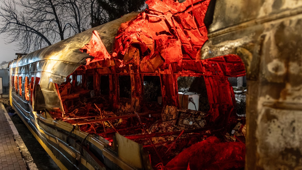 Essentiels, les trains ukrainiens sont maintenant des cibles