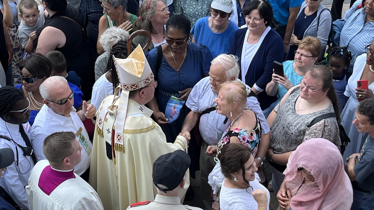 Le cardinal Lacroix fait son retour pour la fête de Sainte Anne
