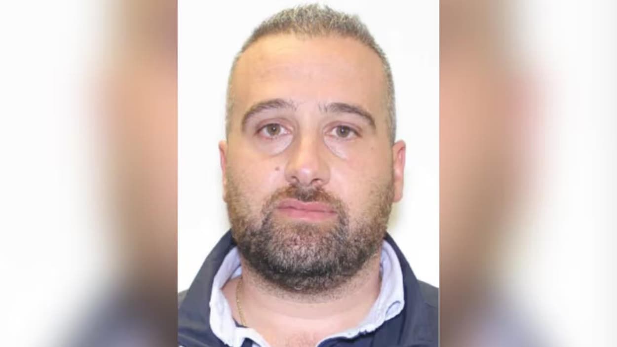 L’Italie tente d’extrader cet homme : est-il un fugitif de la mafia ou un fils innocent?