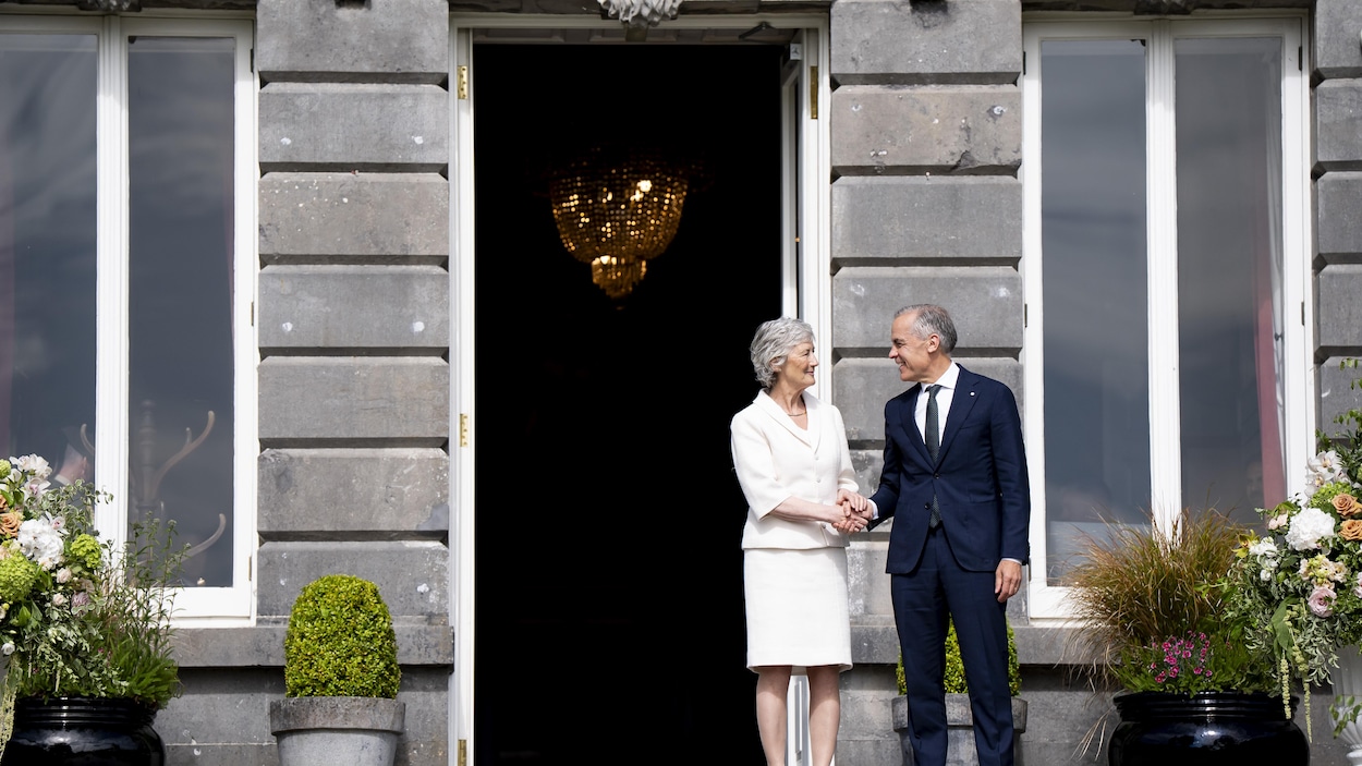Mark Carney rencontre la présidente de l’Irlande et visite la terre de ses ancêtres