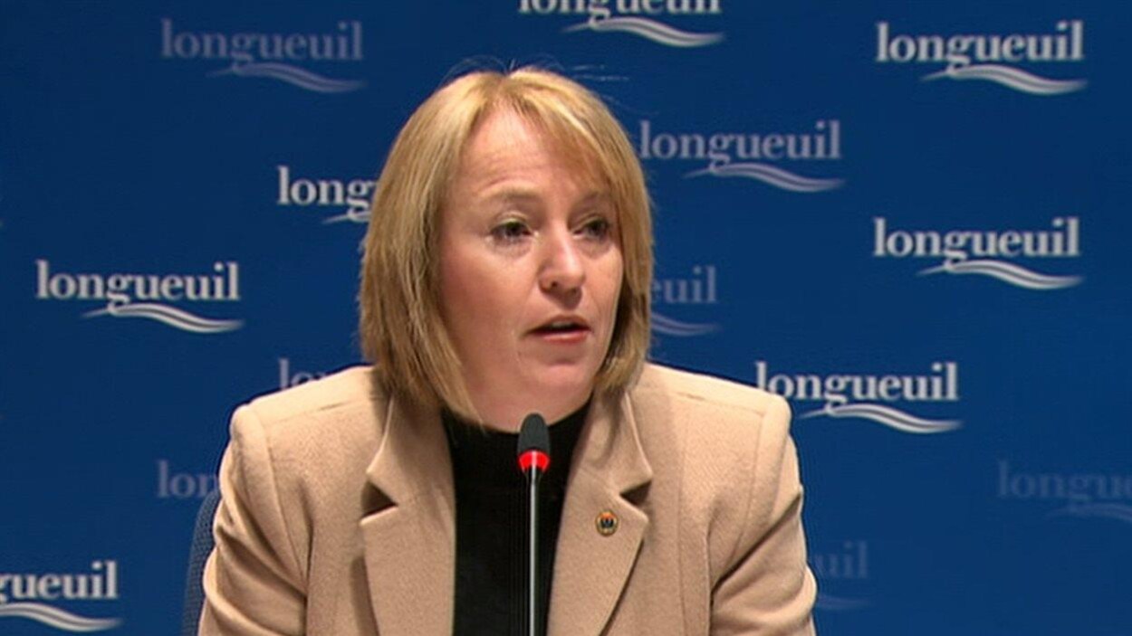 La mairesse de Longueuil, Caroline St-Hilaire (archives) La mairesse de Longueuil, Caroline St-Hilaire (archives)