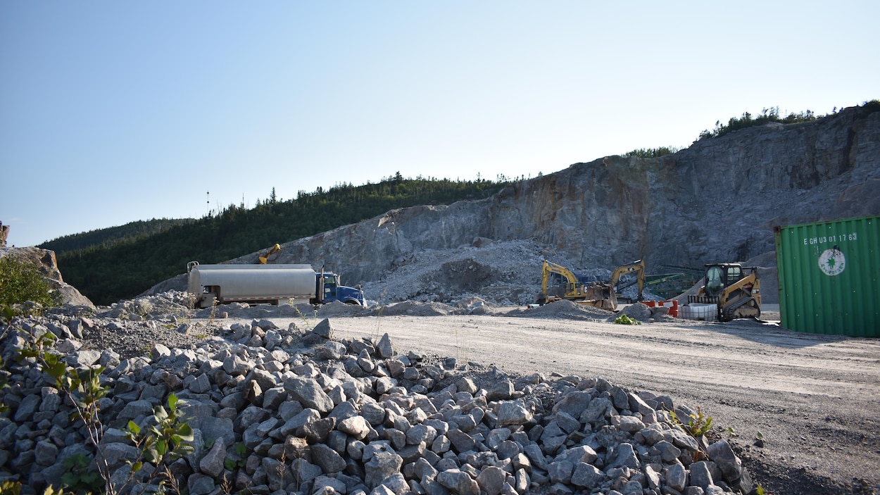 Un comité citoyen veut le déménagement d’une carrière à Baie-Comeau