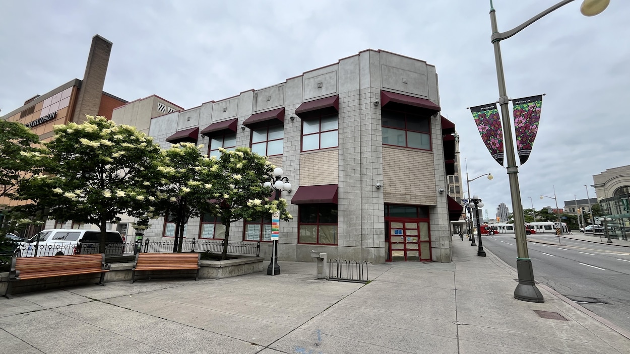 Une nouvelle salle de spectacle remplacera l’ancien Chapters sur la rue ...