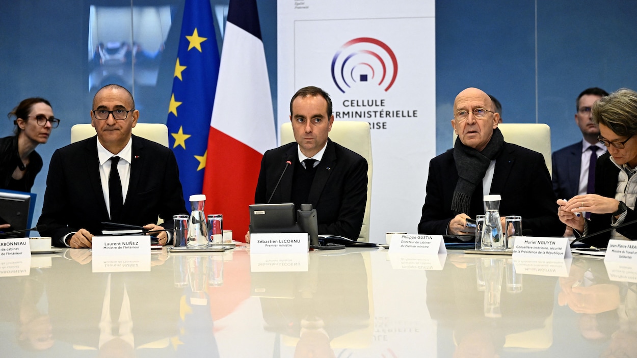 Violences en France : couvre-feux « localisés » après le chaos du week-end