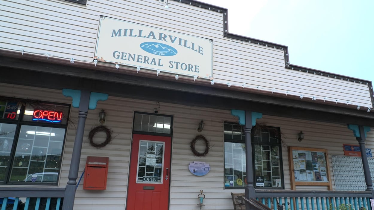 Un siècle d’histoire : le Millarville General Store célèbre ses 100 ans