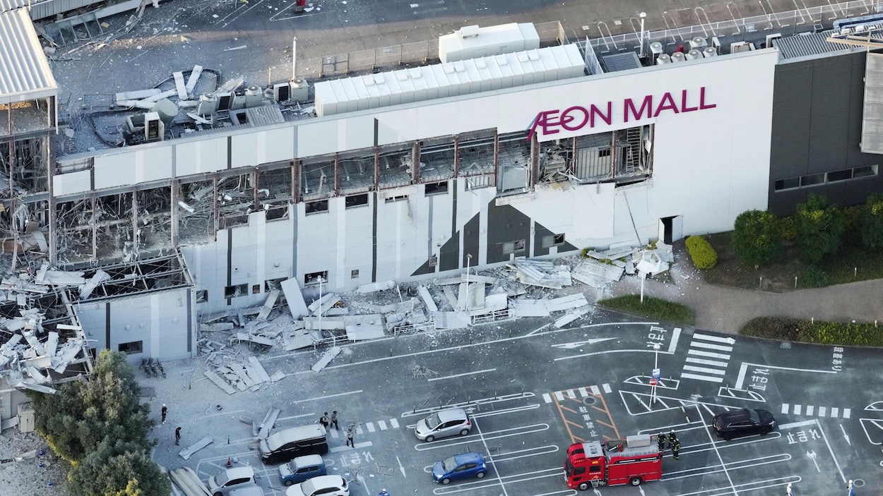 Séisme au Japon : un mort et de « nombreuses personnes » piégées dans un centre commercial