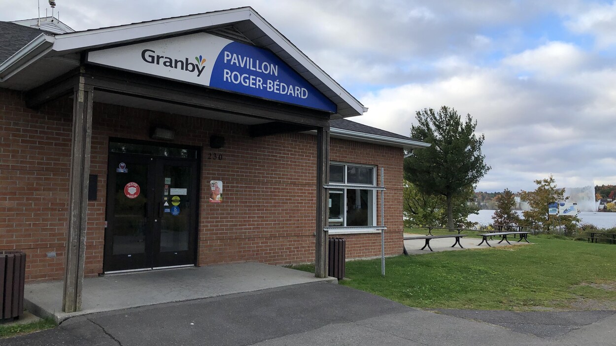 Le centre de dépistage d'un jour à Granby.