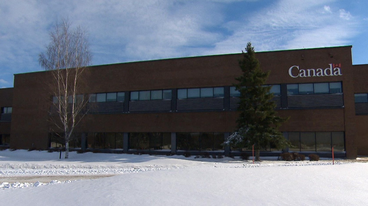 Centre fiscal de Jonquière à Saguenay