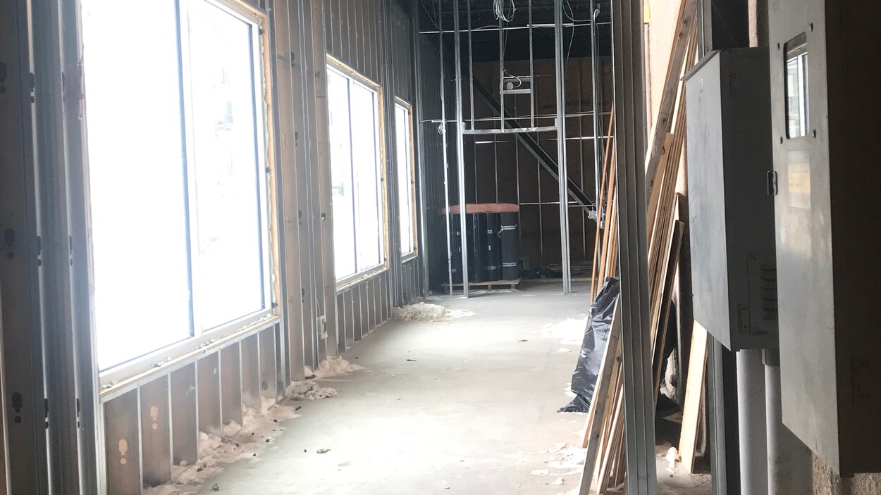 Un chantier de construction dans un bâtiment.