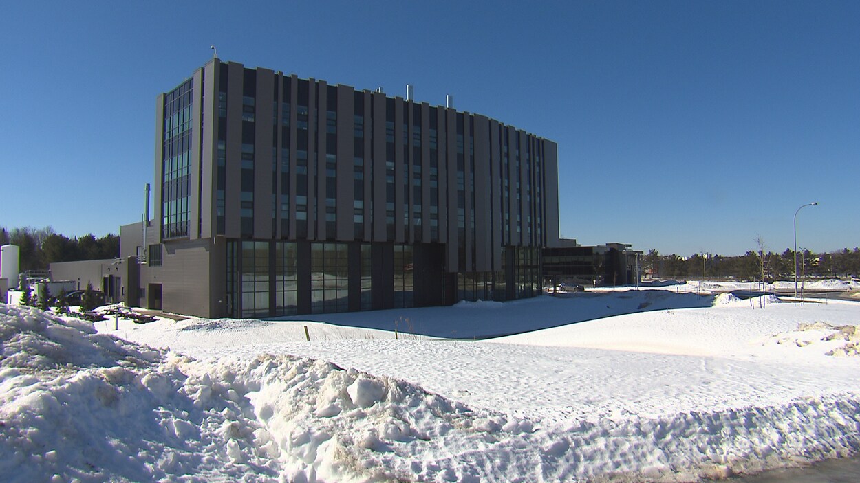 Institut interdisciplinaire d'innovation technologique - 3IT de l'Université de Sherbrooke Institut interdisciplinaire d'innovation technologique - 3IT de l'Université de Sherbrooke