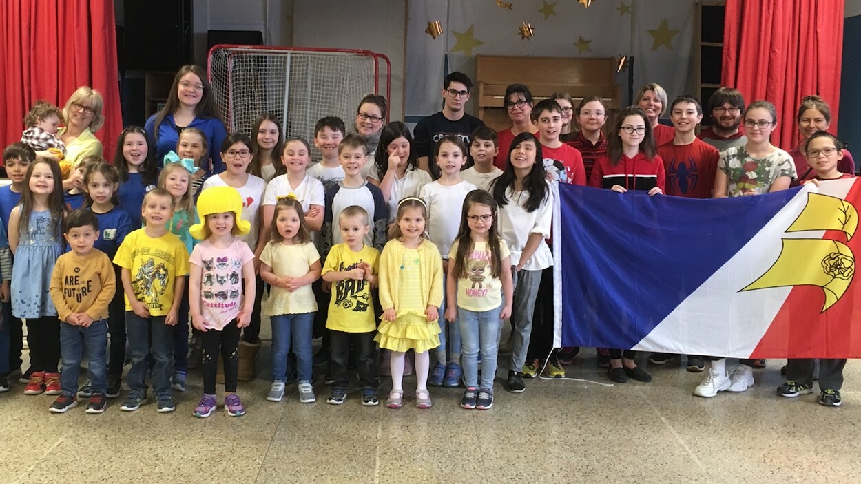 Portrait de trente élèves et leurs professeurs au Centre éducatif l'ENVOL.