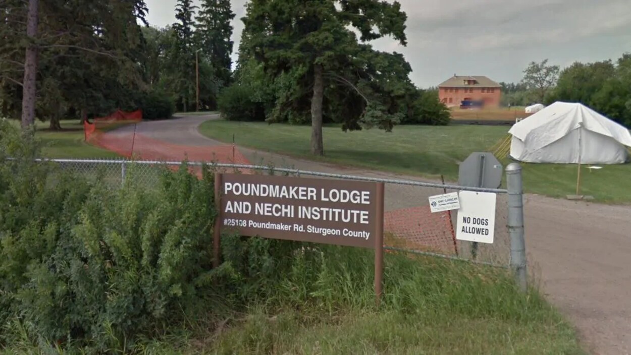 L'entrée de l'Institut Nechi.