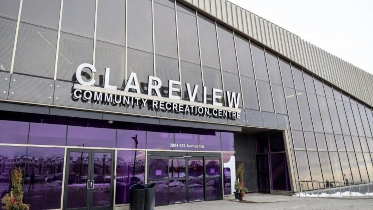 La devanture de centre communautaire et récréatif Clareview.