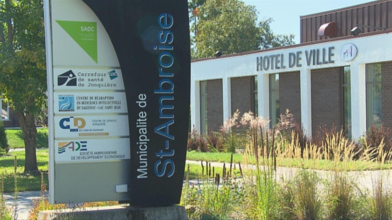 Le centre de service de Saint-Ambroise Le centre de service de Saint-Ambroise