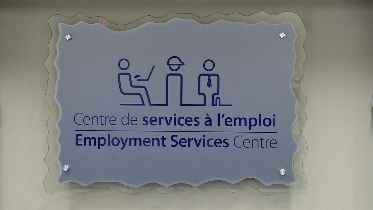 Une affiche du Centre de services à l’emploi de Prescott-Russell.
