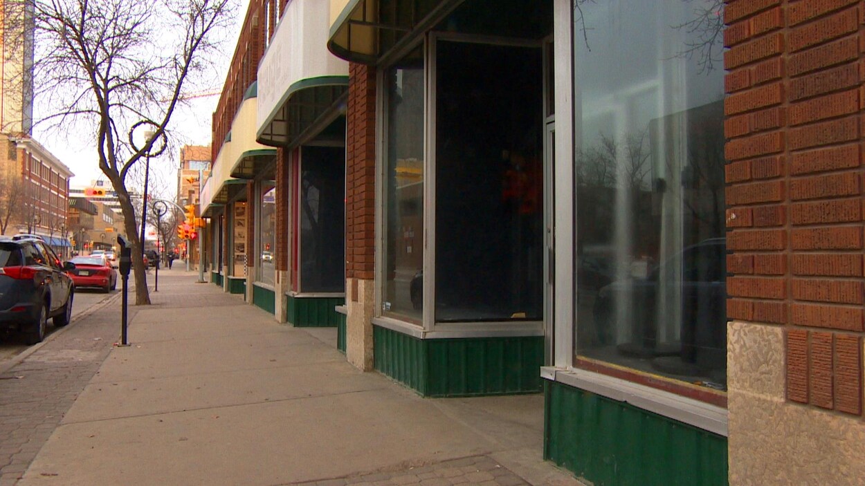 Magasins vides sur la 11e avenue à Regina. Magasins vides sur la 11e avenue à Regina.