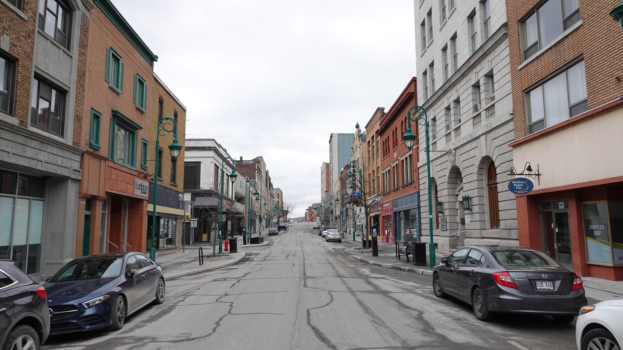 Des terrasses au rabais au centreville de Sherbrooke Coronavirus