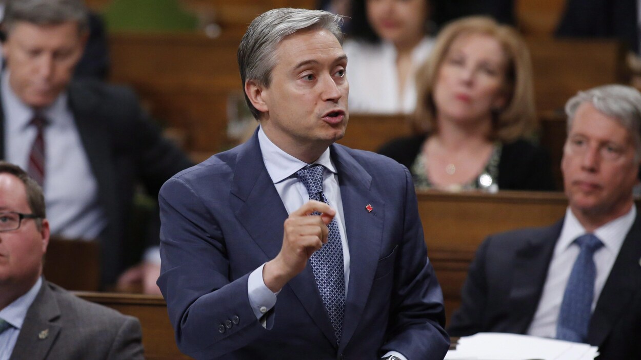 Le ministre fédéral du Commerce international, François-Philippe Champagne, s'exprime lors de la période de questions à Ottawa lundi.