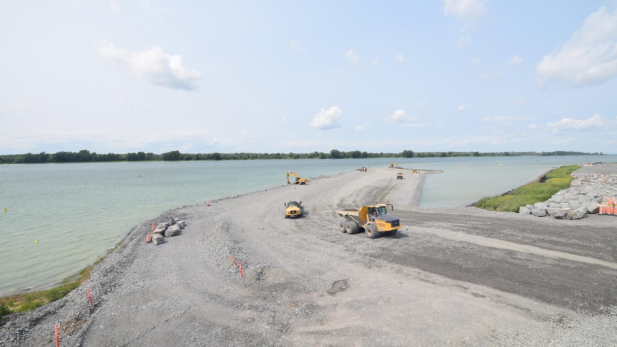 Le chantier pour l’expansion du Port de Montréal bel et bien amorcé à Contrecœur