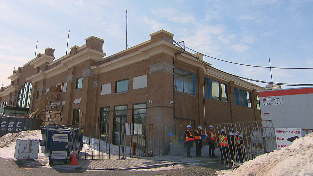 Le Pavillon du Commerce en chantier pour le projet du Grand Marché de Québec