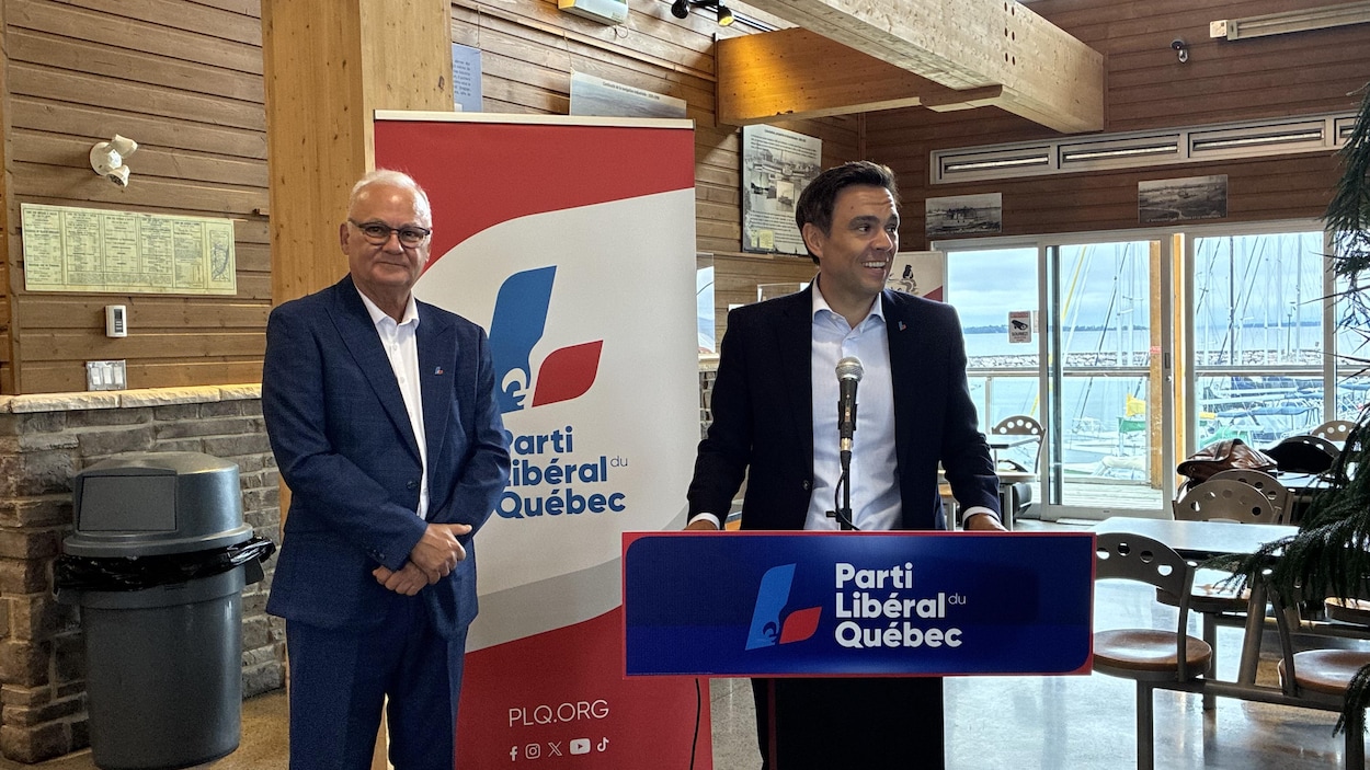 Charles Milliard présente Serge Bergeron, le candidat libéral dans Roberval