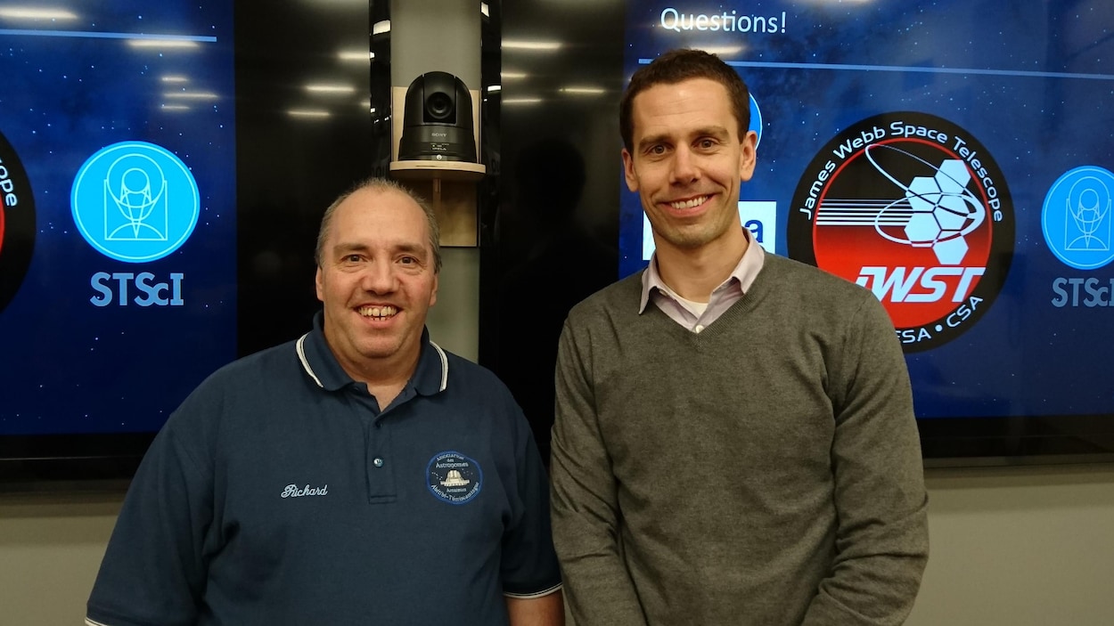 Le président de l'Association des astronomes amateurs de l'Abitibi-Témiscamingue, Richard Martin (gauche) et Charles-Philippe Lajoie, astronome physicien Le président de l'Association des astronomes amateurs de l'Abitibi-Témiscamingue, Richard Martin (gauche) et Charles-Philippe Lajoie, astronome physicien