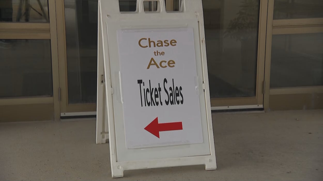 « Chase the ace » : une cagnotte de plus de 323 000 $ à La Broquerie