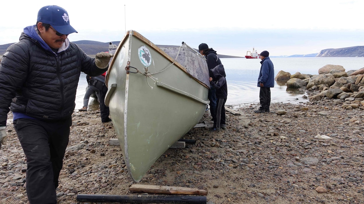 Une journée normale de chasse et pêche pour les gens de Clyde River Une journée normale de chasse et pêche pour les gens de Clyde River