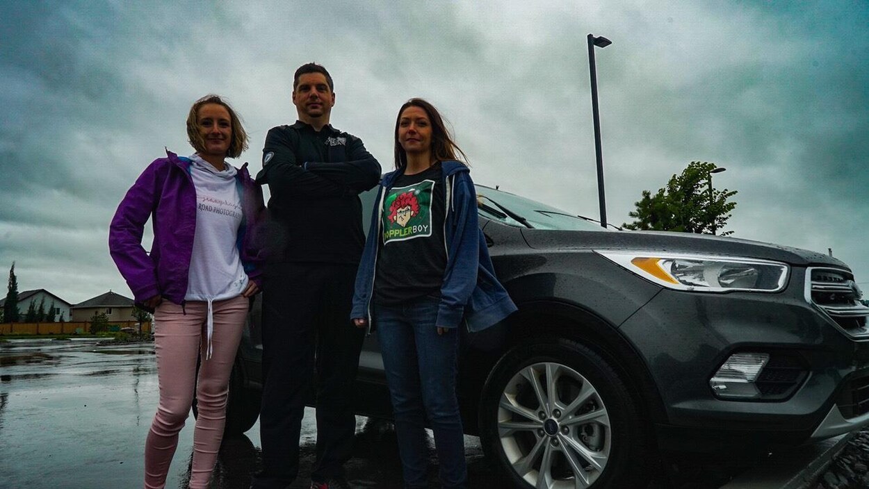 Trois chasseurs de tornades.