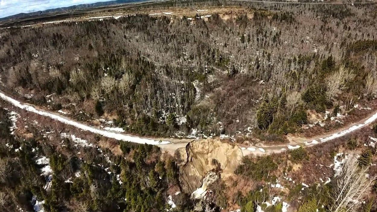 Le chemin forestier du « bypass » s’effondre à Port-Cartier