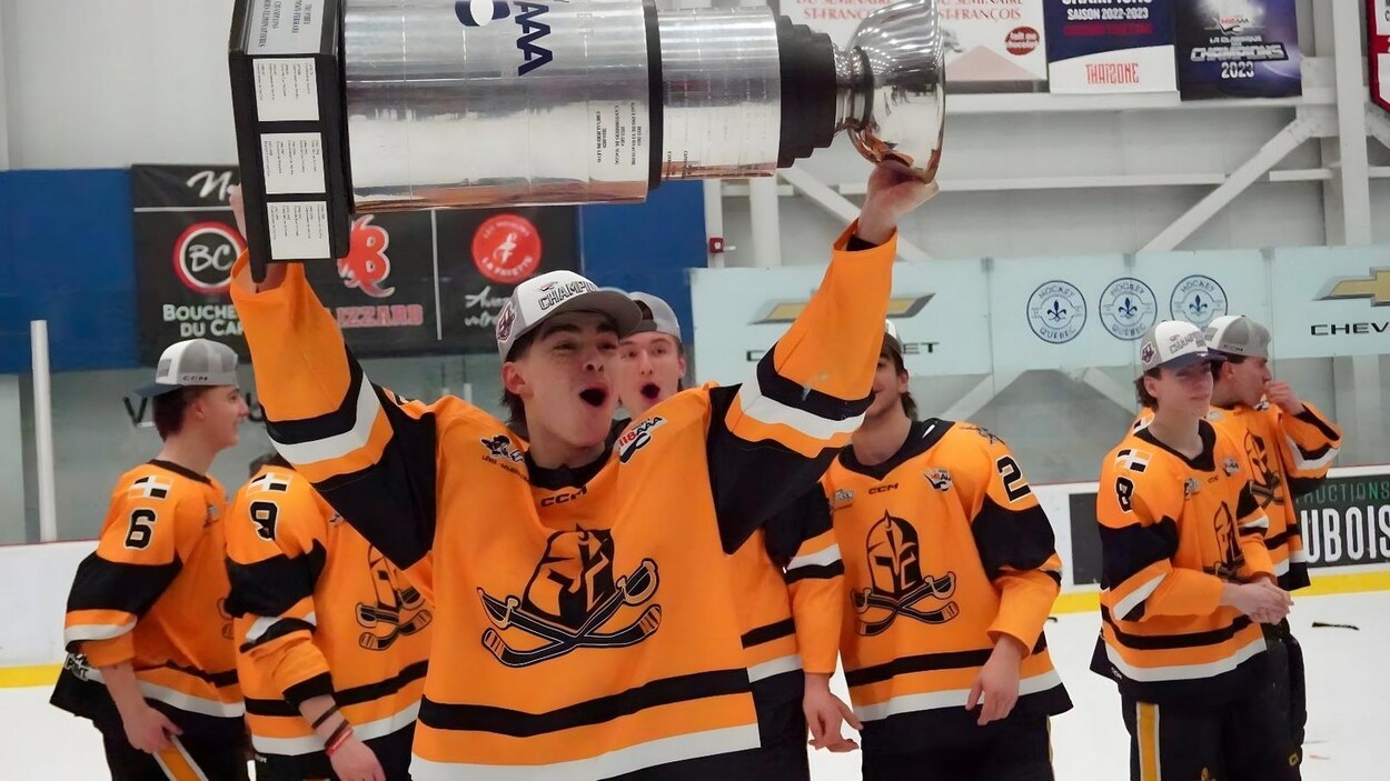 Champions provinciaux, les Chevaliers de Lévis se préparent pour la Coupe Telus