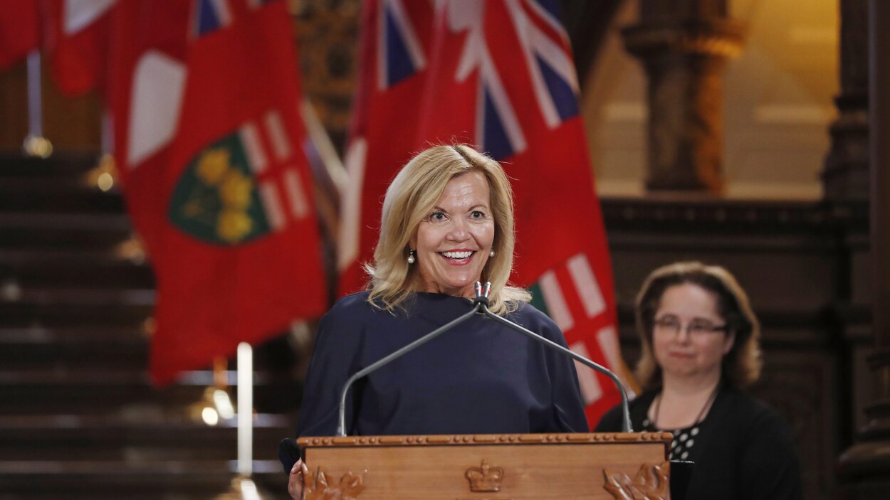 Christine Elliott en point de presse