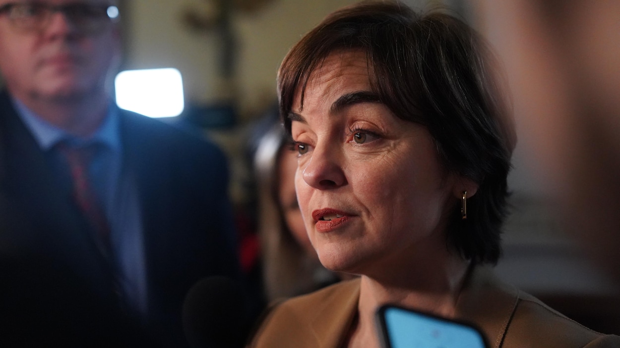 Succession de François Legault : Christine Fréchette annule une mission à l’étranger