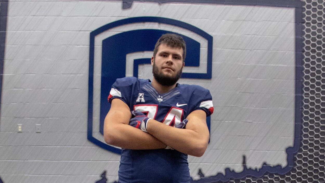 Christopher Fortin dans les couleurs des Huskies de UConn qu'il portera à compter de la saison 2020