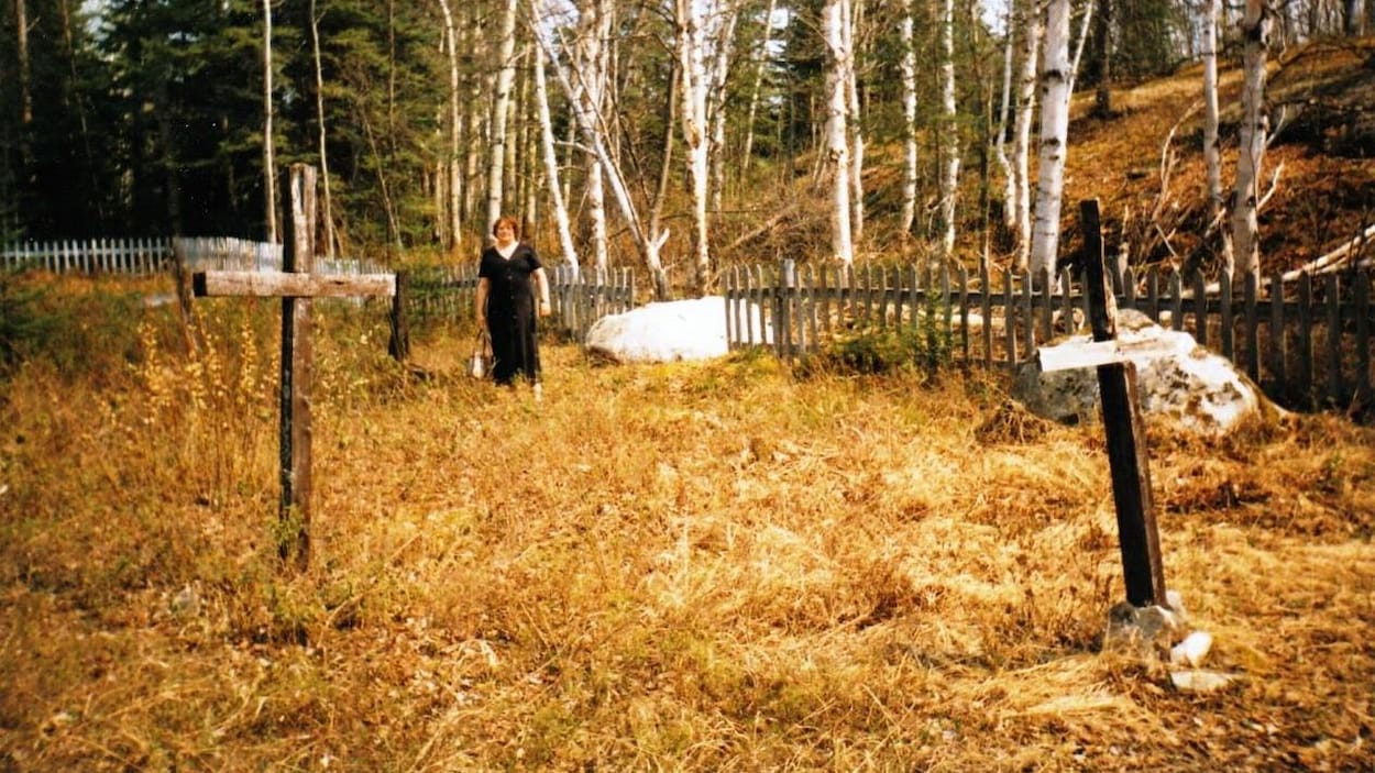 Une pétition réclame que le gouvernement du Canada restaure le cimetière de l'ancien Camp d'internement de Spirit Lake, près d'Amos Une pétition réclame que le gouvernement du Canada restaure le cimetière de l'ancien Camp d'internement de Spirit Lake, près d'Amos