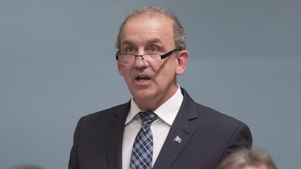 Le député indépendant de Groulx, Claude Surprenant, à l'Assemblée nationale, le 5 décembre 2017. Le député indépendant de Groulx, Claude Surprenant, à l'Assemblée nationale, le 5 décembre 2017.