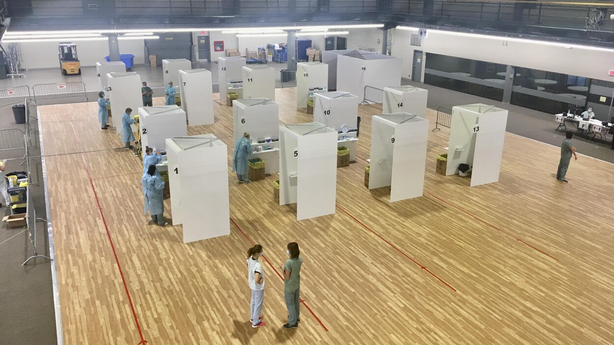 La nouvelle clinique de dépistage massif de Trois-Rivières a ouvert ses portes ce matin à la bâtisse industrielle.