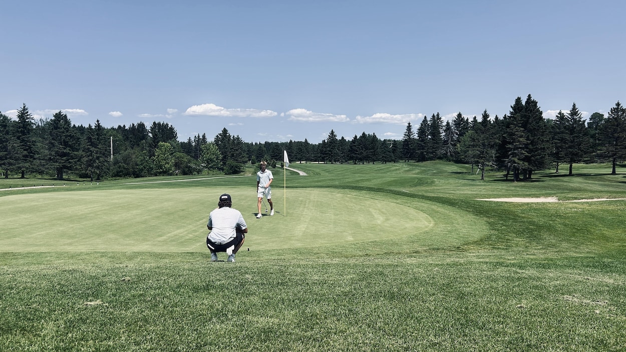 Une première ronde difficile pour plusieurs golfeurs au club Lac-Saint-Jean