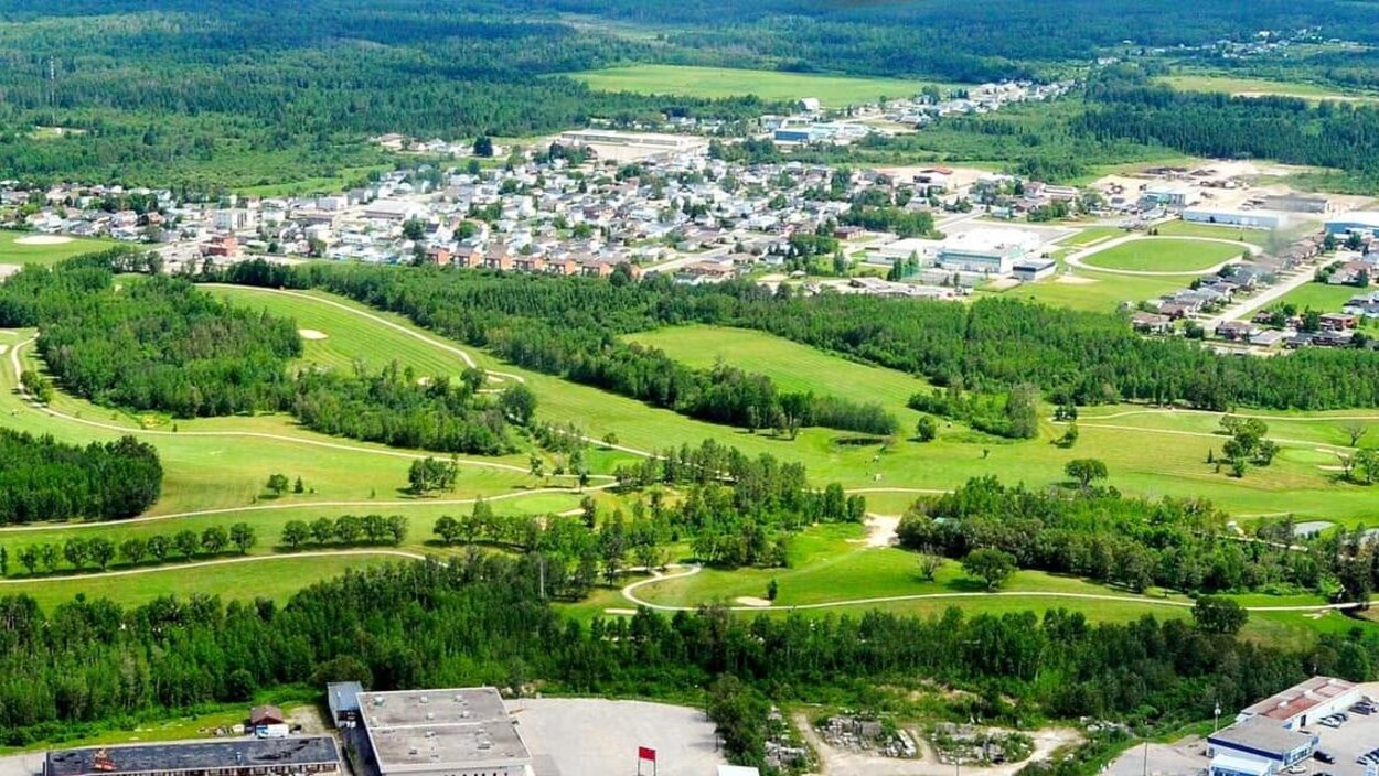 Près de 400 000 $ pour le Club de golf de Kapuskasing