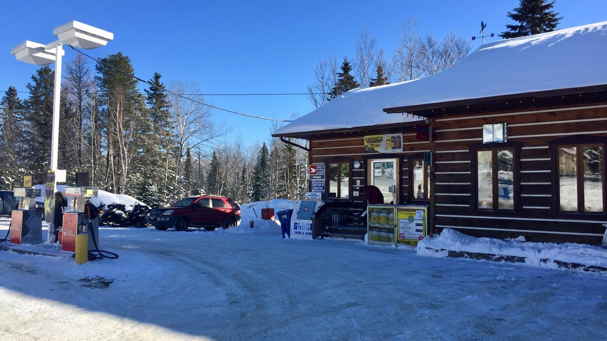 Dépanneur bistro-bar Manoir des Rapides de Preissacen hiver Dépanneur bistro-bar Manoir des Rapides de Preissacen hiver