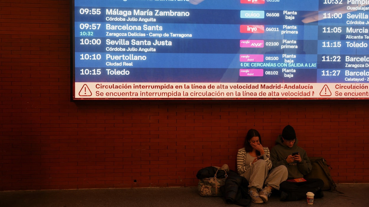 Une collision entre deux trains a tué au moins 10 personnes en Espagne