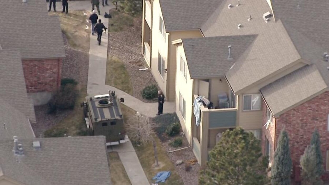 La fusillade s'est déroulée dans cet immeuble d'appartements du comté de Douglas, au Colorado. La fusillade s'est déroulée dans cet immeuble d'appartements du comté de Douglas, au Colorado.