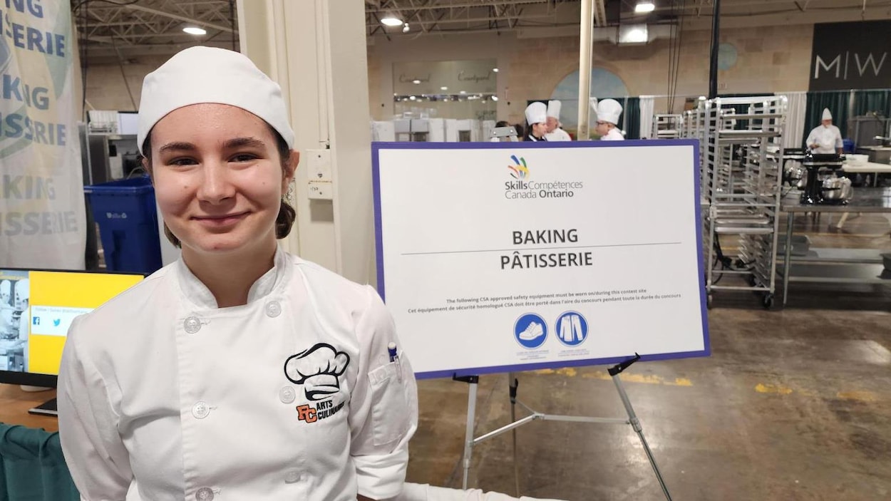 Une élève de Franco-Cité décroche l’or en pâtisserie à Compétences Ontario