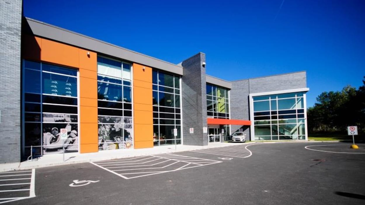 La façade du Complexe Thibault GM